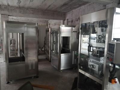 鎮(zhèn)江老醋瓶口套標機、貼標機與分卡機 提升自動化包裝效率的關(guān)鍵設(shè)備